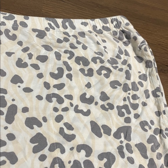 Soma Super Soft 2-Pc Pajama Top & Pants set size L - Picture 8 of 13